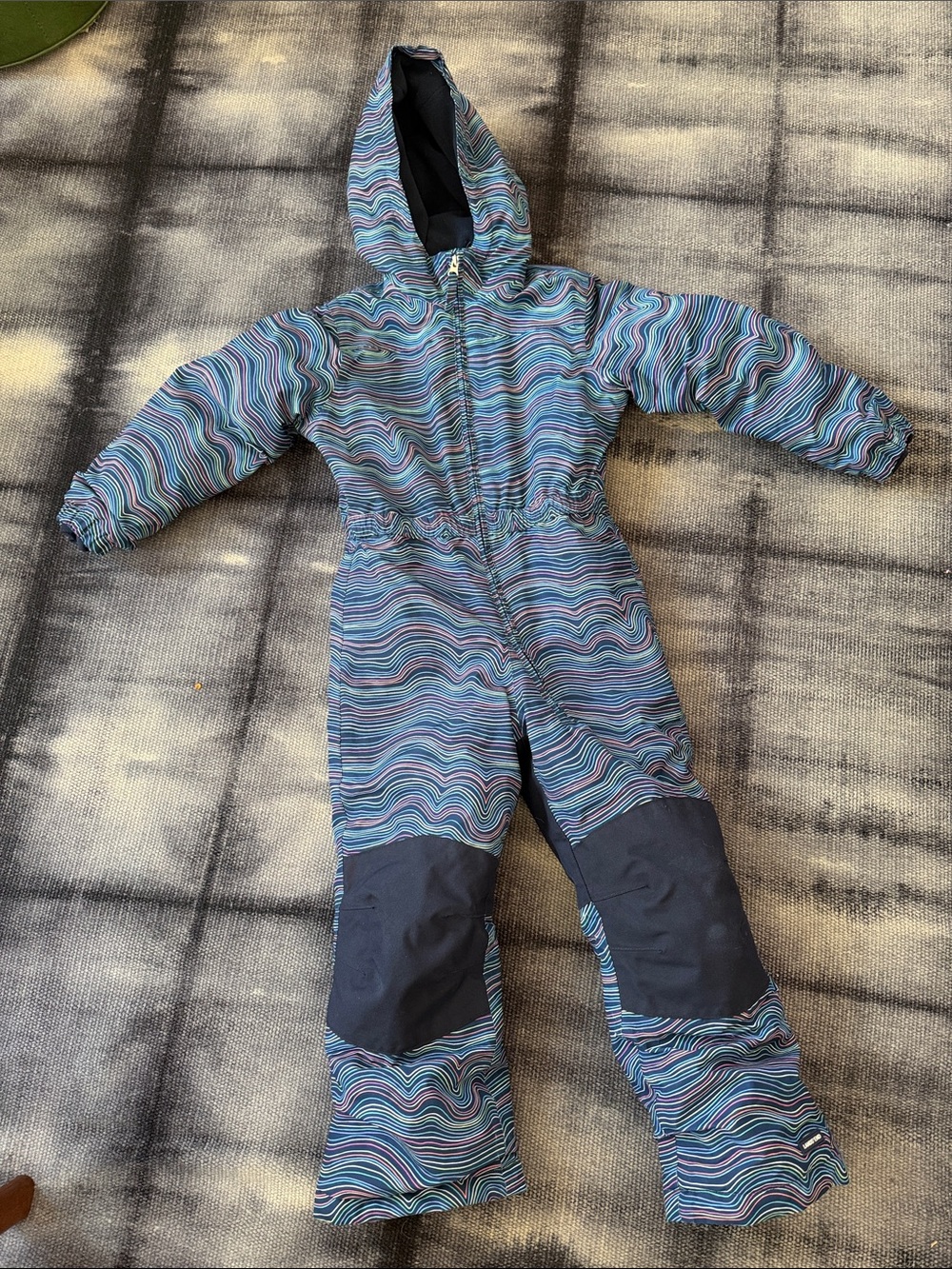 Lands' End Squall Insulated Snowsuit Blue with Multicolor Wave Pattern, youth 6